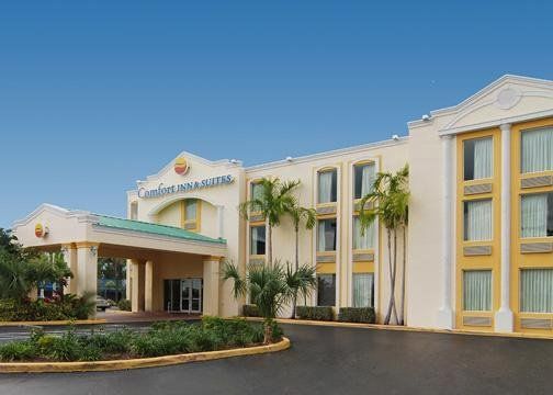 Comfort Inn & Suites Fort Lauderdale West Turnpike Lauderdale Lakes Exterior photo